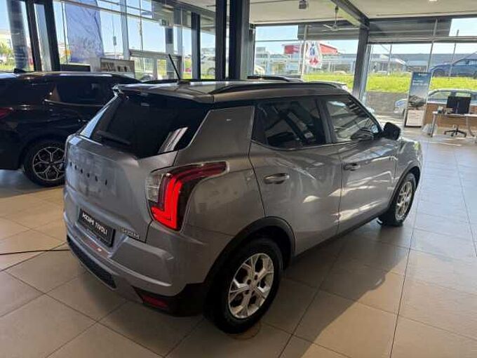 KGM Tivoli 6MT 2WD+Navi+Kamera+Sitzhzg.+Lichtauto.