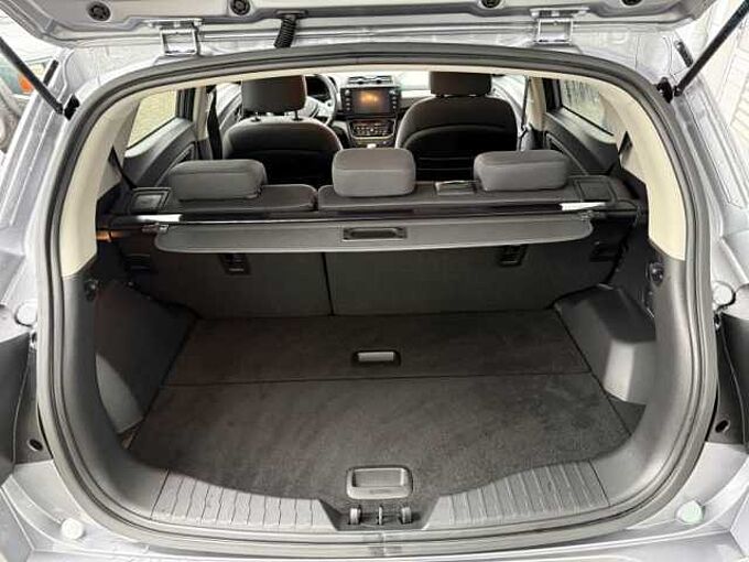 KGM Tivoli 6MT 2WD+Navi+Kamera+Sitzhzg.+Lichtauto.