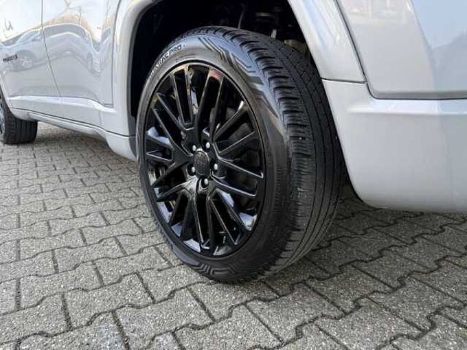 Jeep Compass S Plug-In Hybrid 4WD +Keygo+Tempo+Navi+