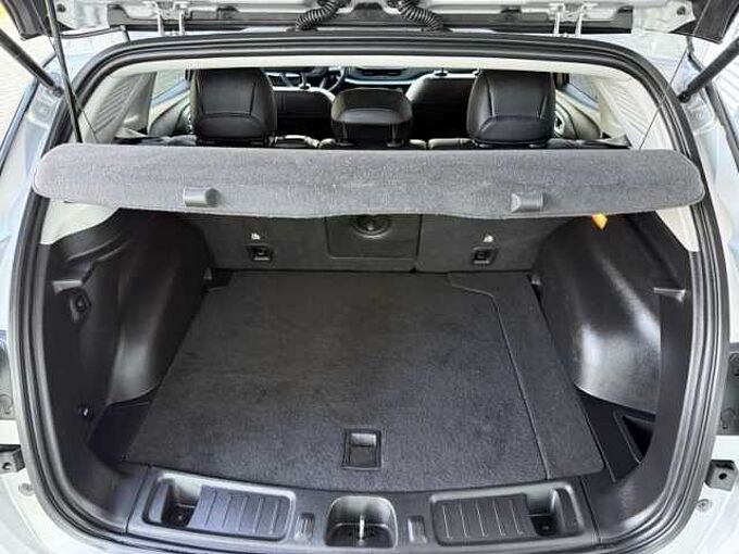 Jeep Compass S Plug-In Hybrid 4WD +Keygo+Tempo+Navi+