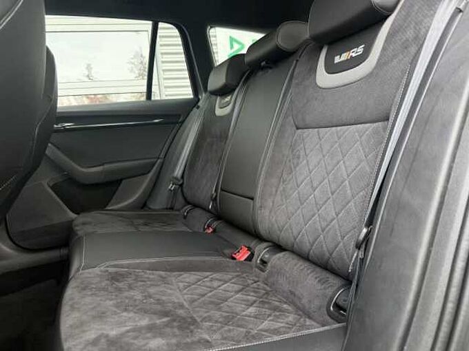 SKODA Octavia 2.0 RS245 Combi+Navi+CarPlay+Totwinkel+