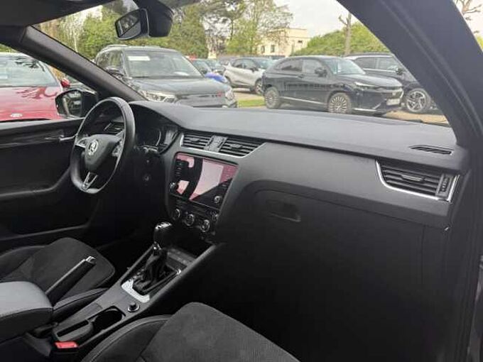 SKODA Octavia 2.0 RS245 Combi+Navi+CarPlay+Totwinkel+