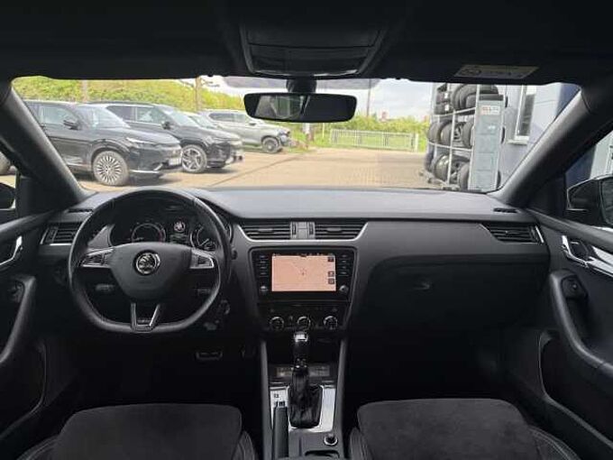 SKODA Octavia 2.0 RS245 Combi+Navi+CarPlay+Totwinkel+