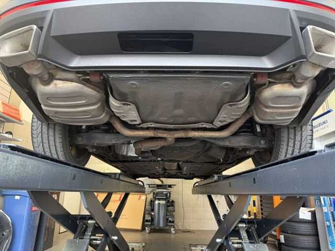 SKODA Octavia 2.0 RS245 Combi+Navi+CarPlay+Totwinkel+