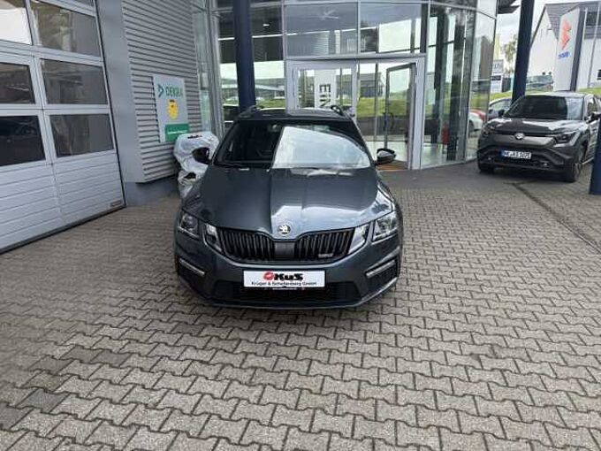 SKODA Octavia 2.0 RS245 Combi+Navi+CarPlay+Totwinkel+
