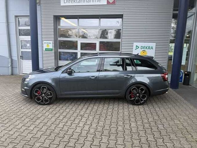 SKODA Octavia 2.0 RS245 Combi+Navi+CarPlay+Totwinkel+