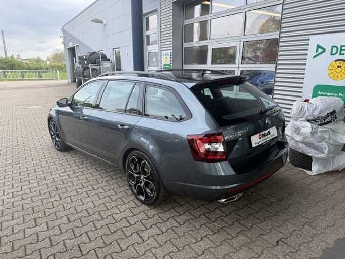 SKODA Octavia 2.0 RS245 Combi+Navi+CarPlay+Totwinkel+