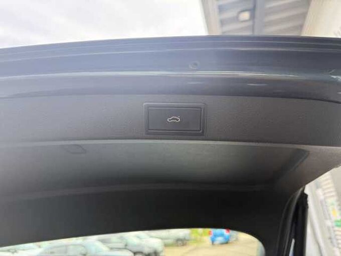 SKODA Octavia 2.0 RS245 Combi+Navi+CarPlay+Totwinkel+