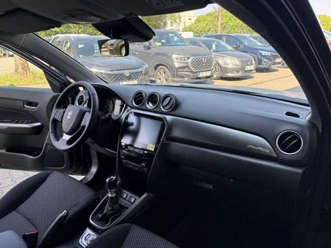 Suzuki Vitara 1.4 COMFORT Allrad+ATReifen+H&ouml;her+Folie