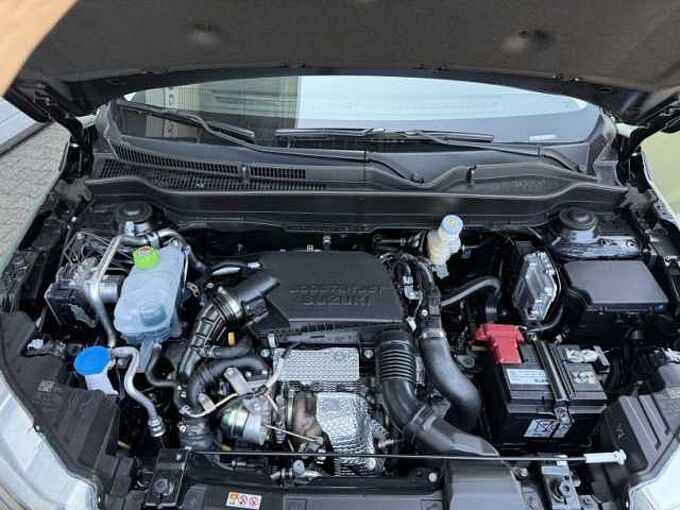 Suzuki Vitara 1.4 COMFORT Allrad+ATReifen+H&ouml;her+Folie