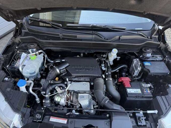 Suzuki Vitara 1.4 Comfort A/T Hybrid +CarPlay+LED+Iso+