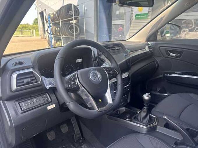 KGM Tivoli NOMAD +R.Cam+Navi+CarPlay+Sitzhzg.+