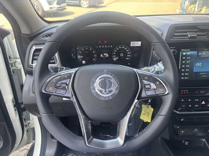 KGM Tivoli NOMAD +R.Cam+Navi+CarPlay+Sitzhzg.+