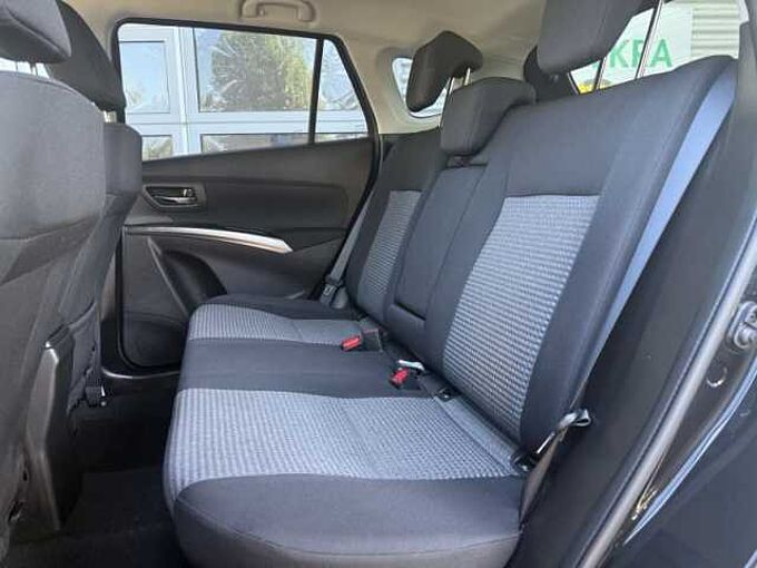 Suzuki SX4 S-Cross 1.4 COMFORT 6AT +Abstand+Totw+RCam+