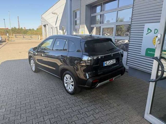 Suzuki SX4 S-Cross 1.4 COMFORT 6AT +Abstand+Totw+RCam+