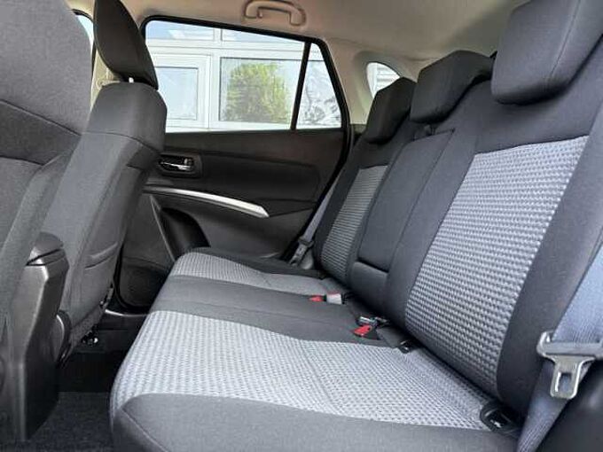 Suzuki SX4 S-Cross 1.5 Comfort Hybrid AGS +CarPlay+LED+