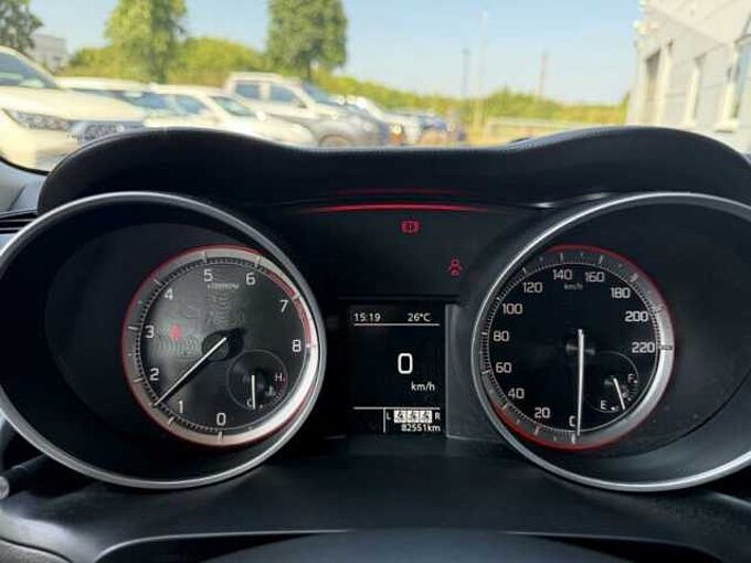 Suzuki Swift Club Hybrid +Tempomat+Blutooth+LED+