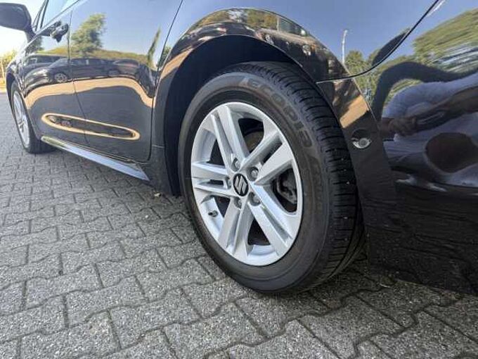 Suzuki Swace Comfort + CVT Hybrid +Totwinkel.+ACC+LED+