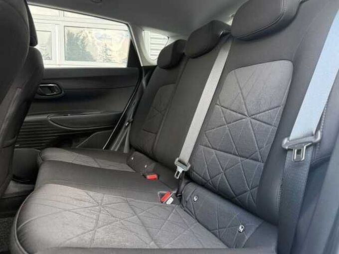 Hyundai BAYON T-GDI 1.0 +Sitzhzg+Lenkradhzg+CarPlay+LED+