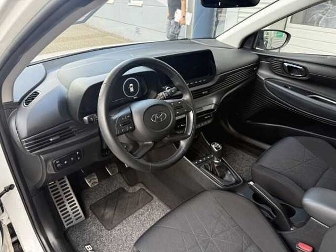 Hyundai BAYON T-GDI 1.0 +Sitzhzg+Lenkradhzg+CarPlay+LED+