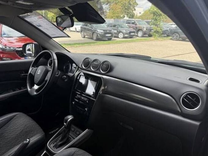 Suzuki Vitara 1.5 Comfort+ AGS +Totwinkel+Navi+CarPlay+