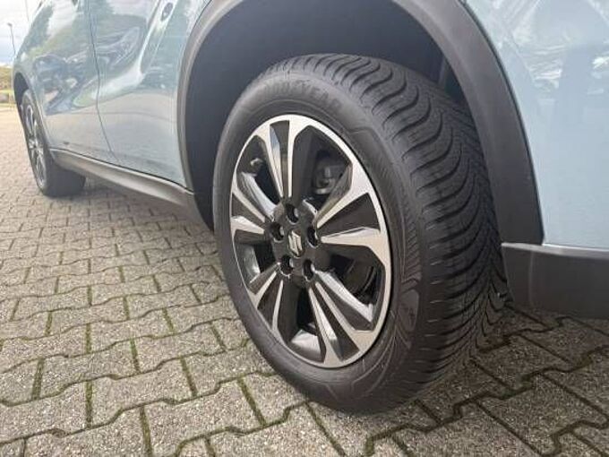 Suzuki Vitara 1.5 Comfort+ AGS +Totwinkel+Navi+CarPlay+