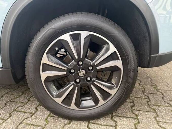 Suzuki Vitara 1.5 Comfort+ AGS +Totwinkel+Navi+CarPlay+