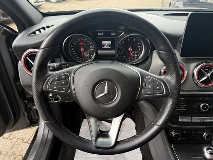 Mercedes-Benz GLA 200 1.6 AMG Line