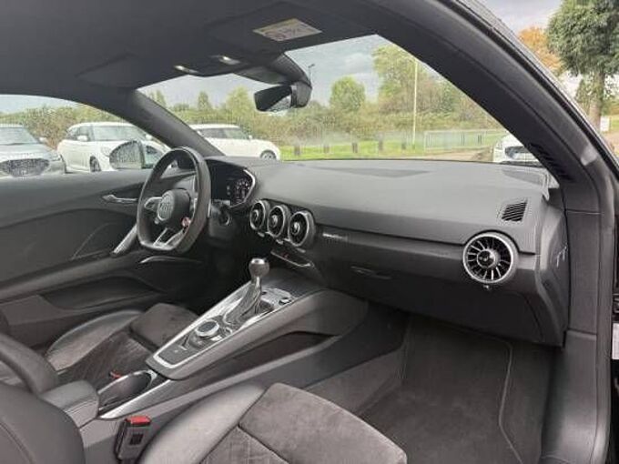 Audi TT RS TFSI 2.5 quattro Coupe +B&O+H&R+Navi+R.Cam