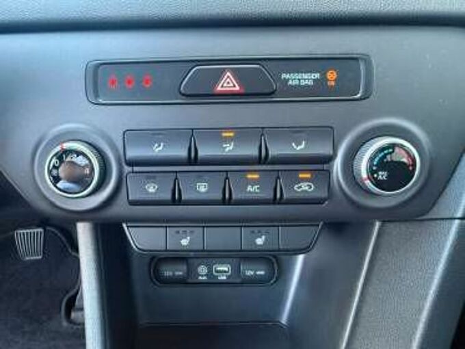 Kia Sportage GDI 1.6 +Xenon+Blutooth+USB+Sitzhzg+