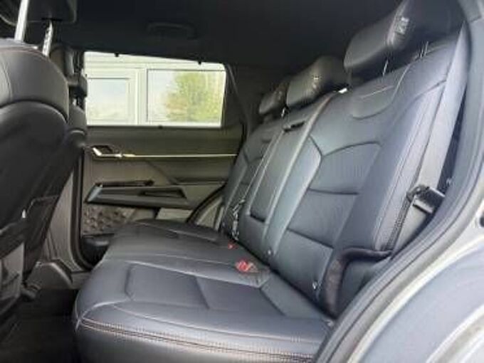 KGM Torres EVX Lux 2WD +Totw.+LED+Ambiente+CarPlay+