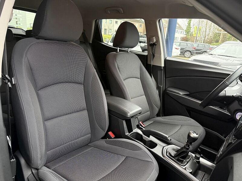 KGM Tivoli 6MT 2WD+Navi+Kamera+Sitzhzg. +Lichtauto.