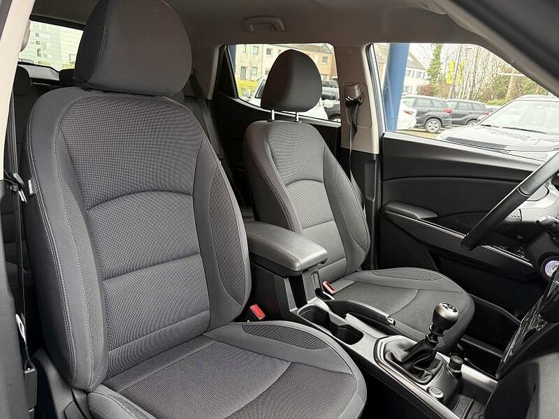 SsangYong Tivoli Bliss 6MT 2WD+Navi+Kamera+Sitzhzg. +