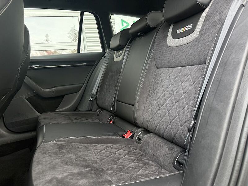 SKODA Octavia 2.0 RS245 Combi+Navi+CarPlay+Totwinkel+