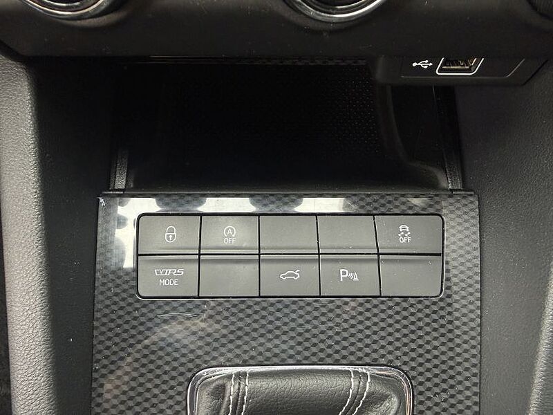 SKODA Octavia 2.0 RS245 Combi+Navi+CarPlay+Totwinkel+