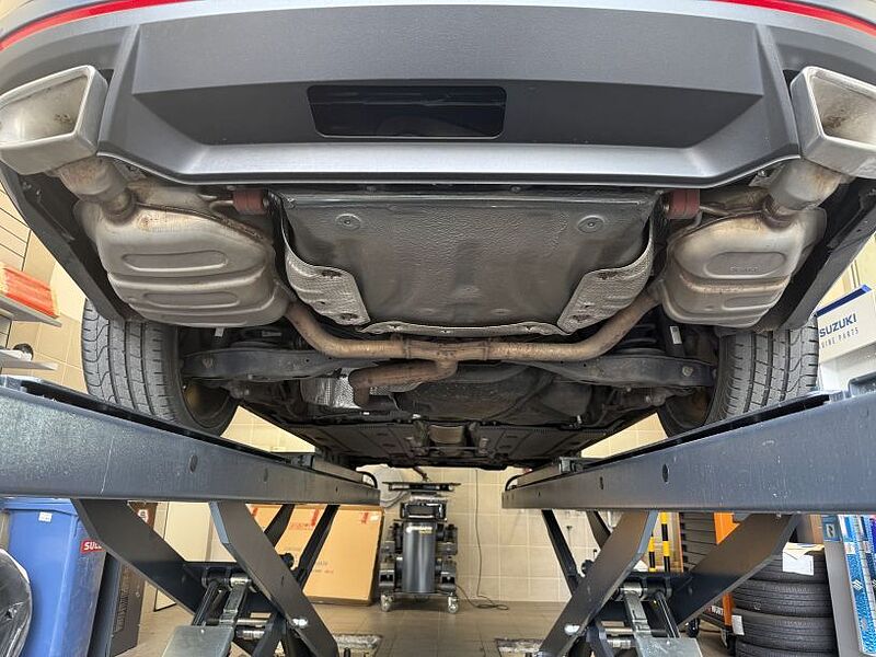 SKODA Octavia 2.0 RS245 Combi+Navi+CarPlay+Totwinkel+