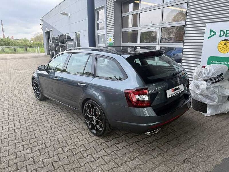 SKODA Octavia 2.0 RS245 Combi+Navi+CarPlay+Totwinkel+