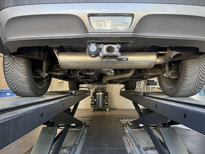 Suzuki Vitara 1.4 Comfort A/T Hybrid +CarPlay+LED+Iso+