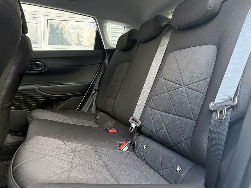 Hyundai BAYON T-GDI 1.0 +Sitzhzg+Lenkradhzg+CarPlay+LED+