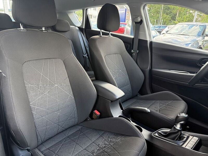 Hyundai BAYON T-GDI 1.0 +Sitzhzg+Lenkradhzg+CarPlay+LED+