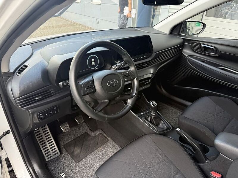 Hyundai BAYON T-GDI 1.0 +Sitzhzg+Lenkradhzg+CarPlay+LED+