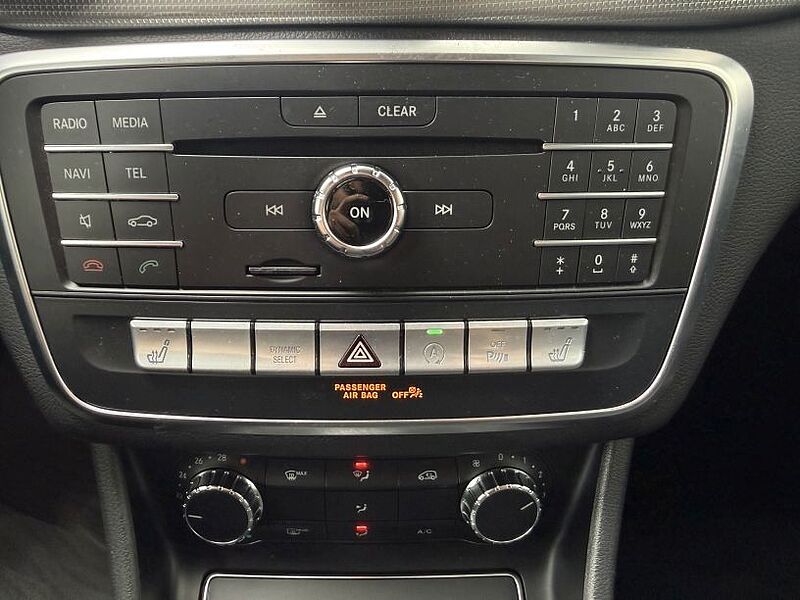 Mercedes-Benz GLA 200 1.6 AMG Line