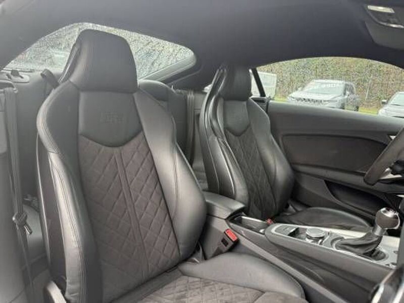 Audi TT RS TFSI 2.5 quattro Coupe +B&O+H&R+Navi+R. Cam