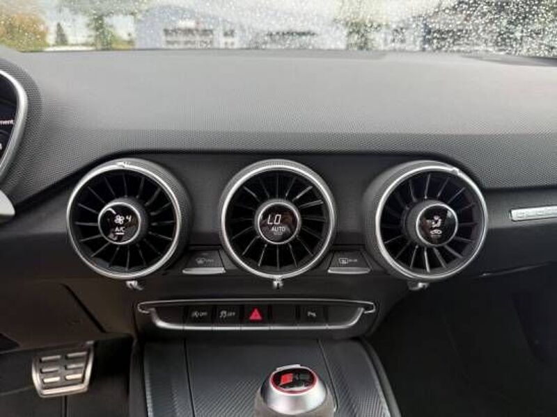 Audi TT RS TFSI 2.5 quattro Coupe +B&O+H&R+Navi+R. Cam